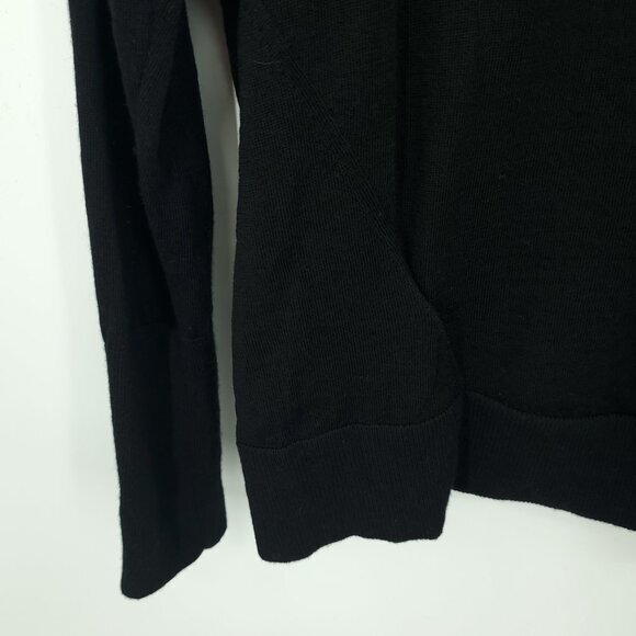 Banana Republic 100% Merino Wool Drop Shoulder V-Neck Relaxed Sweater M Black - Picture 14 of 16